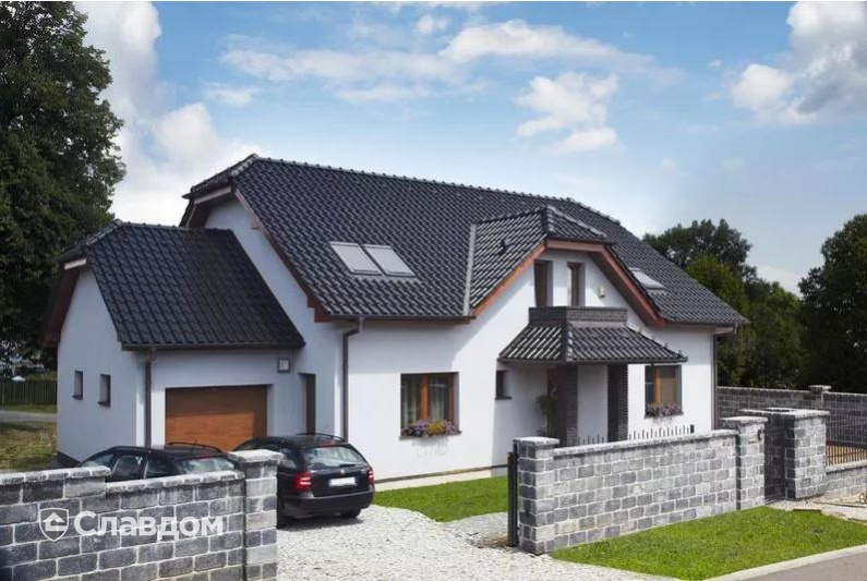 Жилой дом с черепицей TONDACH Романская 40-черный ангоб