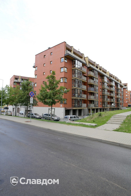 Многоэтажный дом с применением облицовочного кирпича Lode Janka 11.101100L