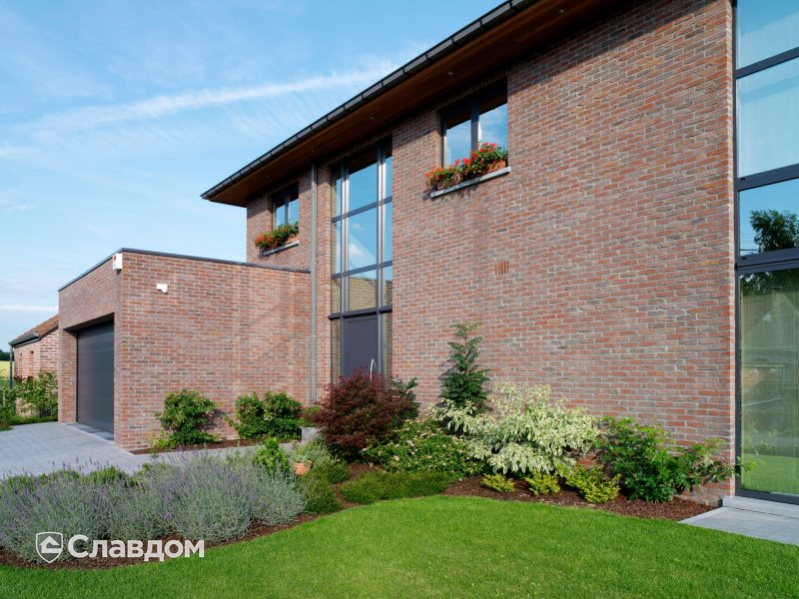 Частный дом в Баулере с облицовкой кирпичом Terca Paarsblauw