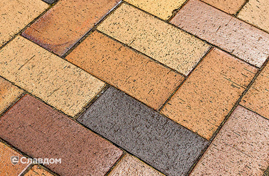 Микс брусчатки MUHR 04 Rotbraun-bunt, 05 Eisenschmelz schwarzbraun, 06 Hellbraun-bunt и 08S Lachsrot spezial