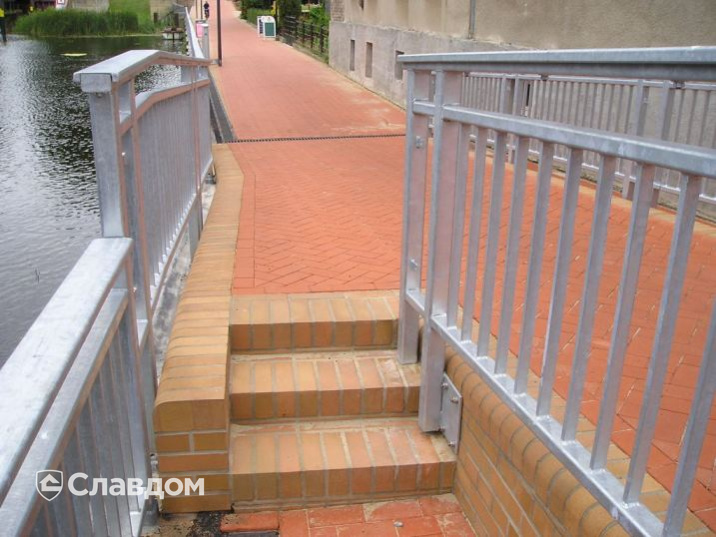 Мост с применением брусчатки Penter Heide