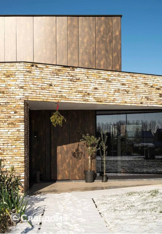 Дом в Бельгии с облицовкой кирпичом ENGELS HANDFORM Barnsteen