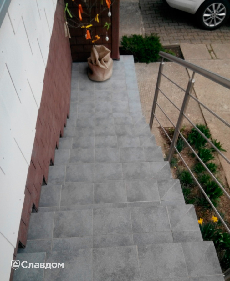 Офис со ступенями Stroeher Roccia 840 grigio