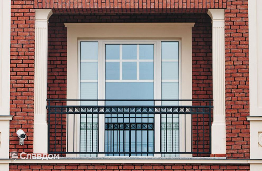 Дом облицованный фасадной плиткой LHL Carmine