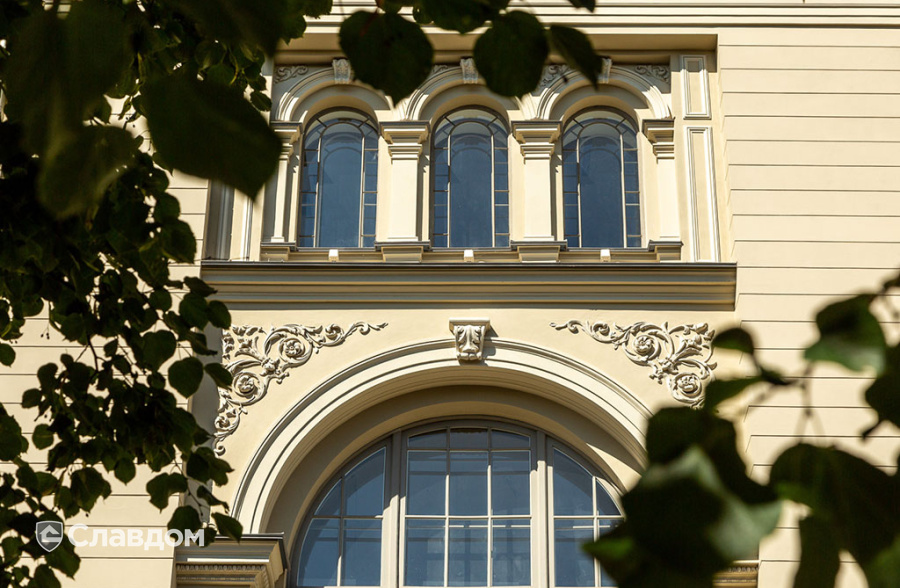 Консерватория им. Н.А. Римского-Корсакова на Театральной площади