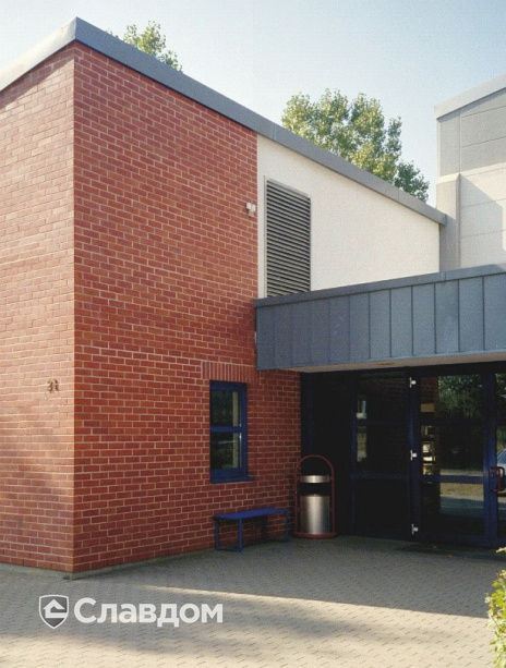 Спортивный зал с облицовкой кирпичом Terca Oderland