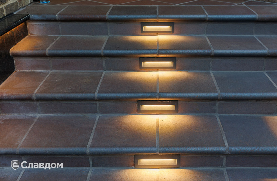 Частный дом с облицовкой кирпичом ручной формовки Сафоново Клинкер №9