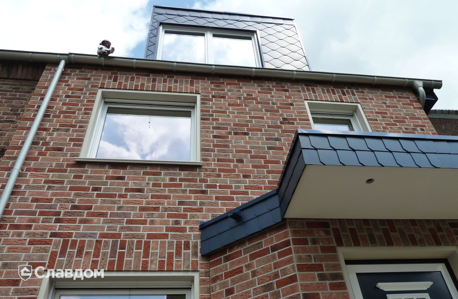 Таунхаус с облицовкой плиткой Westerwaelder Klinker MONTANA WK75 Gelderland
