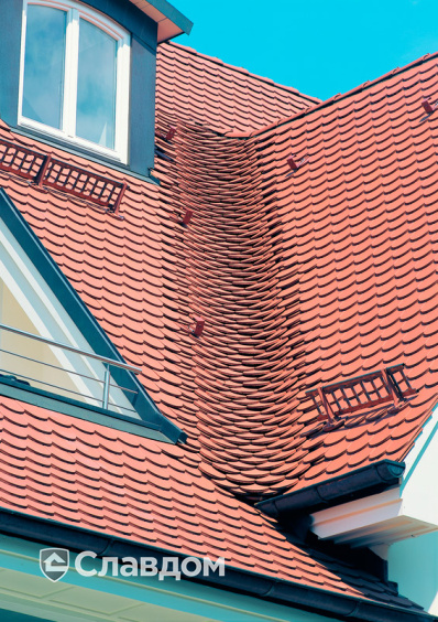 Жилой дом с бассейном с крышей из черепицы Creaton Biber Klassik Naturrot