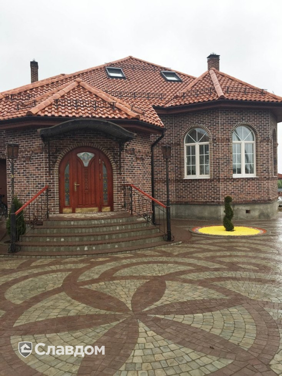 Частный дом с применением кирпич ручной формовки Terca Agaat