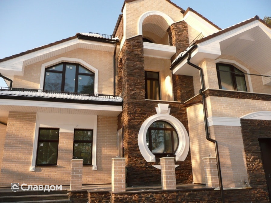 Частный коттедж с облицовкой кирпичом Terca Kuura и Terca Hilla