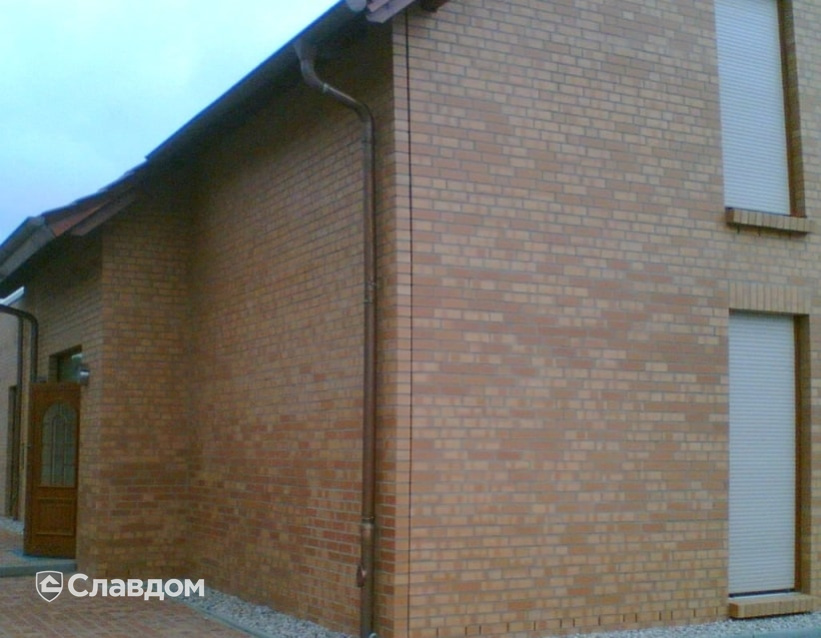 Частный дом с облицовкой кирпичом Terca Havelland