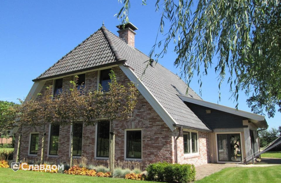 Частный дом с облицовкой кирпичом Terca Oude Veldsteen