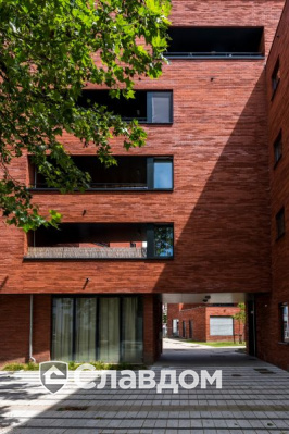 Жилой дом в Генте с облицовкой кирпичом Terca Marono Rood