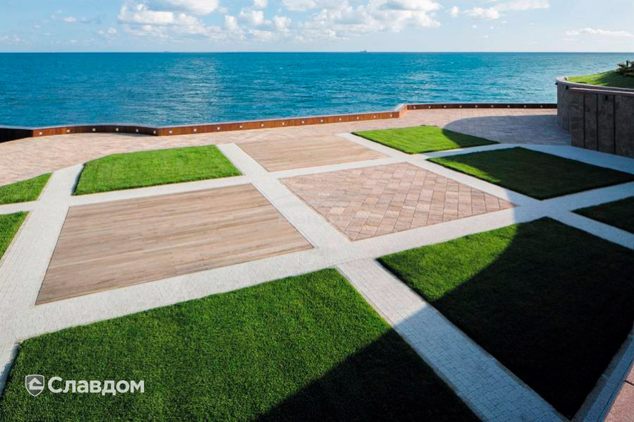 Загородный дом у моря с применением брусчатки Выбор
