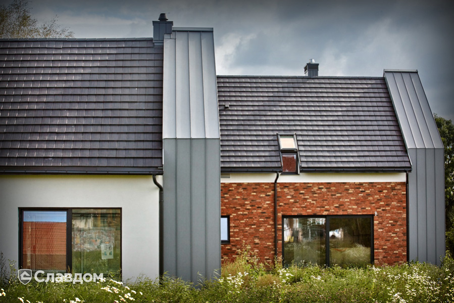 Дом с применением керамической черепицы Koramic Orea 9 anthracite matt engobe