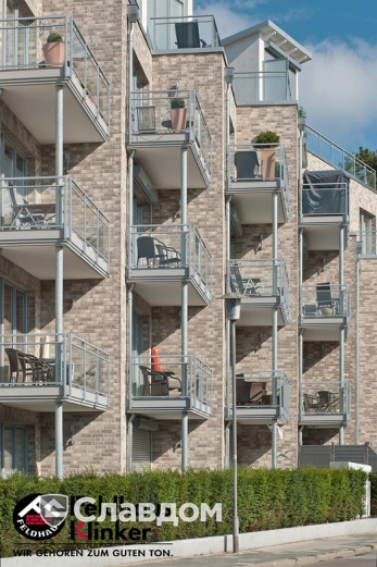 Жилой дом с облицовкой кирпичом Feldhaus Klinker 682  sintra argo blanco