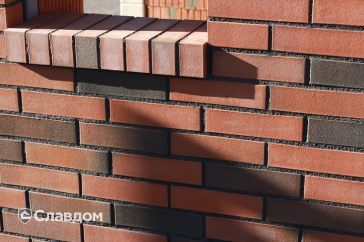Жилой дом с облицовкой кирпичом Terca Red Flame гладкий