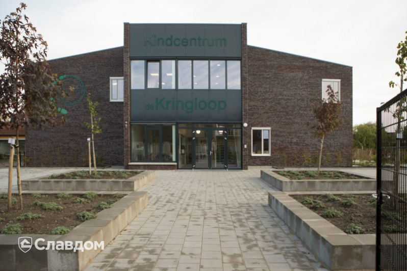 Школа de Kringloop с облицовкой кирпичом Terca Cumberland Falls