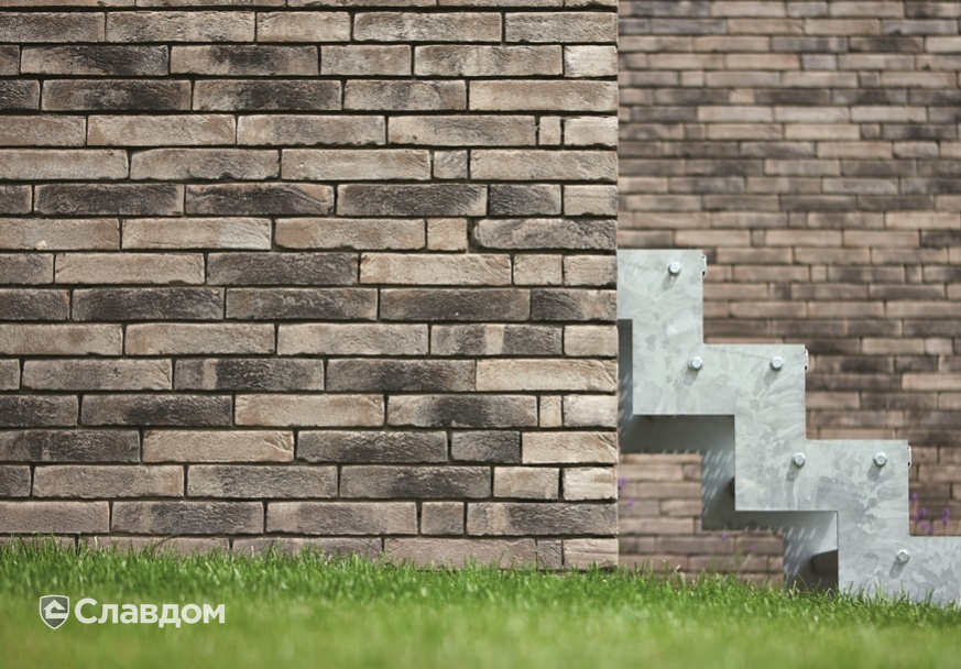 Трехэтажный жилой комплекс с облицовкой кирпичом Terca Iluzo Grijs-zwart