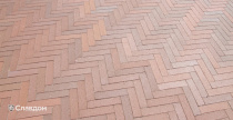 Территория частного дома с применением брусчатки Penter Baltic Klinker Pavers Nuance STT65