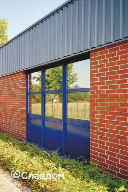 Спортивный зал с облицовкой кирпичом Terca Oderland