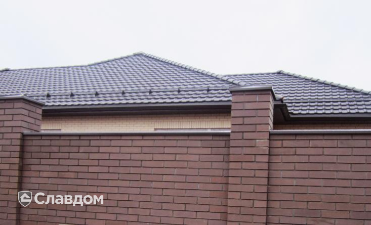 Частный коттедж, облицованный клинкерным кирпичом ЛСР Венеция