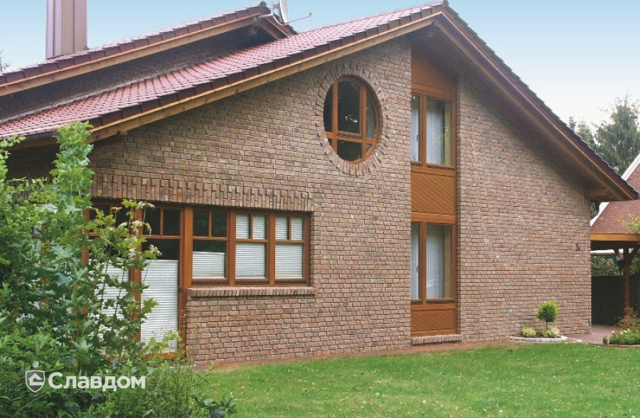 Дом с мансардой с облицовкой кирпичом Terca Veldbrand Exterieur