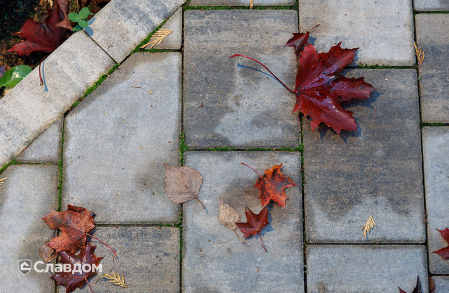 Частный дом с облицовкой кирпичом ручной формовки Сафоново Клинкер №9