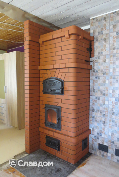 Печь в частном доме с применением облицовочного кирпича Lode Janka +Janka F15