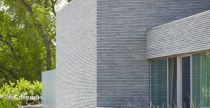 Частный дом в Остдуинкерке с облицовкой кирпичом Terca Polaris Wasserstrich Spezial Grijs