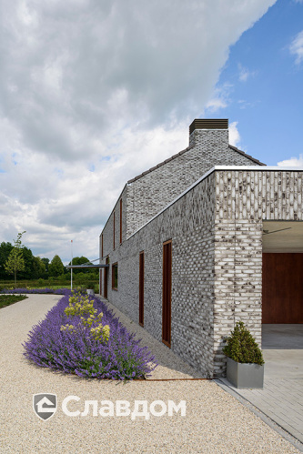 Частный дом с облицовкой кирпичом Terca Navajo Falls