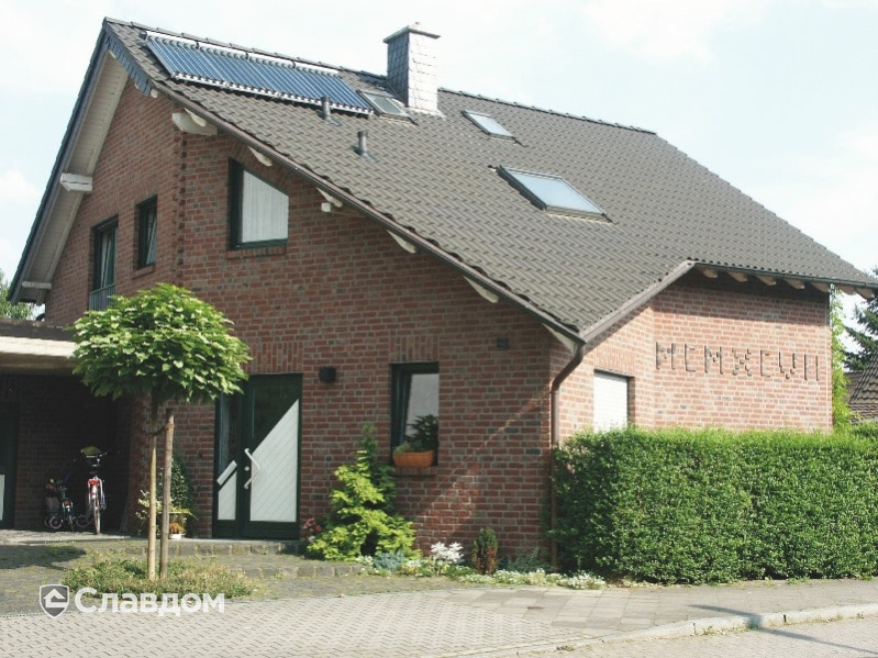 Коттедж с облицовкой кирпичом Terca Paarsblauw