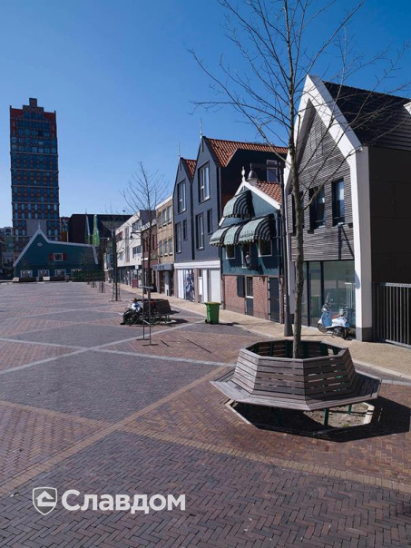 Сквер в Зандаме с применением брусчатки Penter Toledo Wasserstrich DF