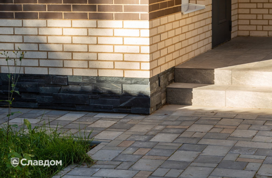 Частный дом в Ленинградской области с облицовкой кирпичом Terca 