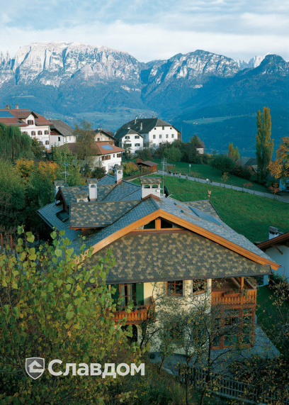 Дом в горах с крышей из черепицы Creaton Biber Klassik Braun Engobiert