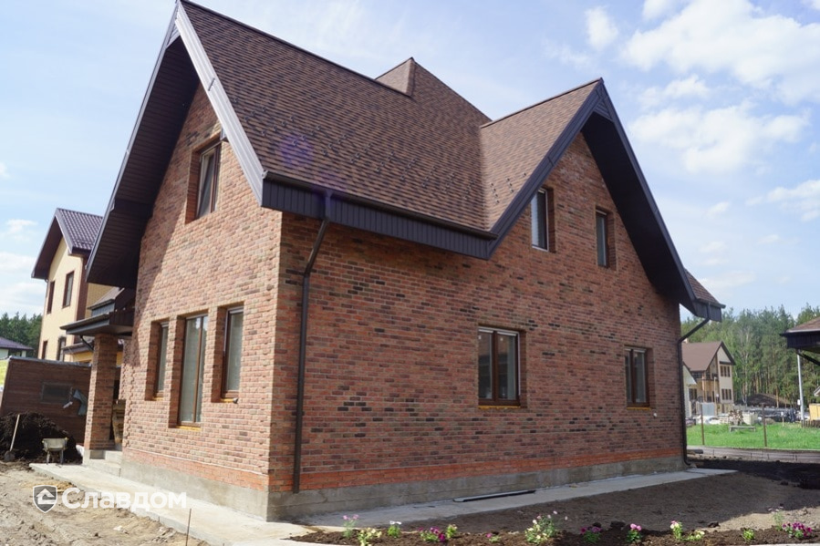 Частный жилой дом с облицовкой Terca Topaas