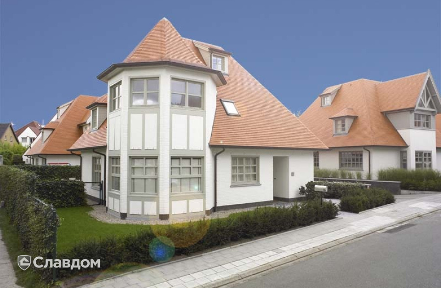 Коттеджный поселок с применением керамической черепицы Koramic 301 Plain Tile Smooth Natural Red