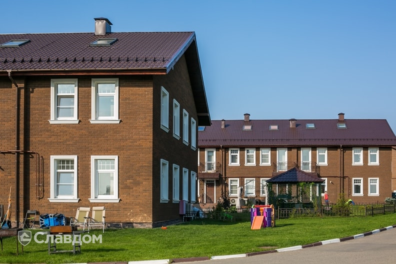 Жилой комплекс "Бристоль"с облицовкой кирпичом Terca Terra шероховатый