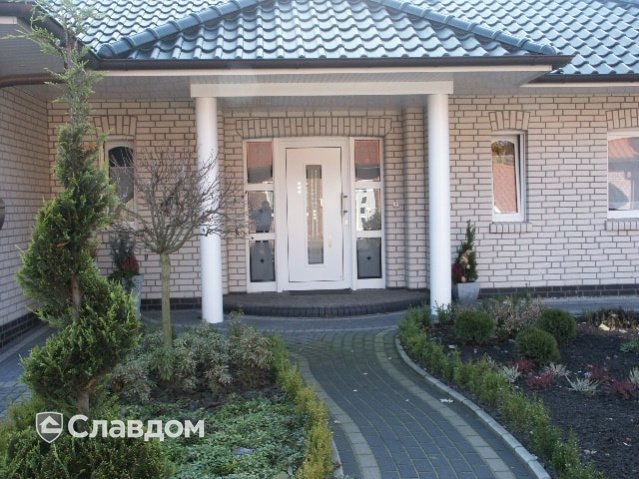 Жилой дом с облицовкой кирпичом Terca F4