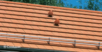 Частный современный дом с крышей из черепицы Creaton Domino Naturrot