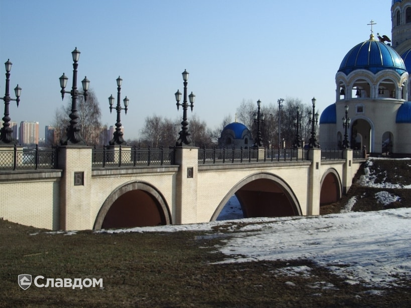 Православный храм с облицовкой кирпичом Terca Kuura гладкий