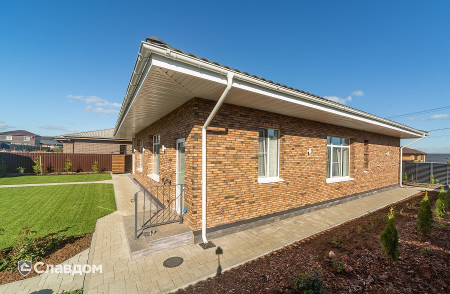 Частный дом с облицовкой кирпичом ModFormat Халден