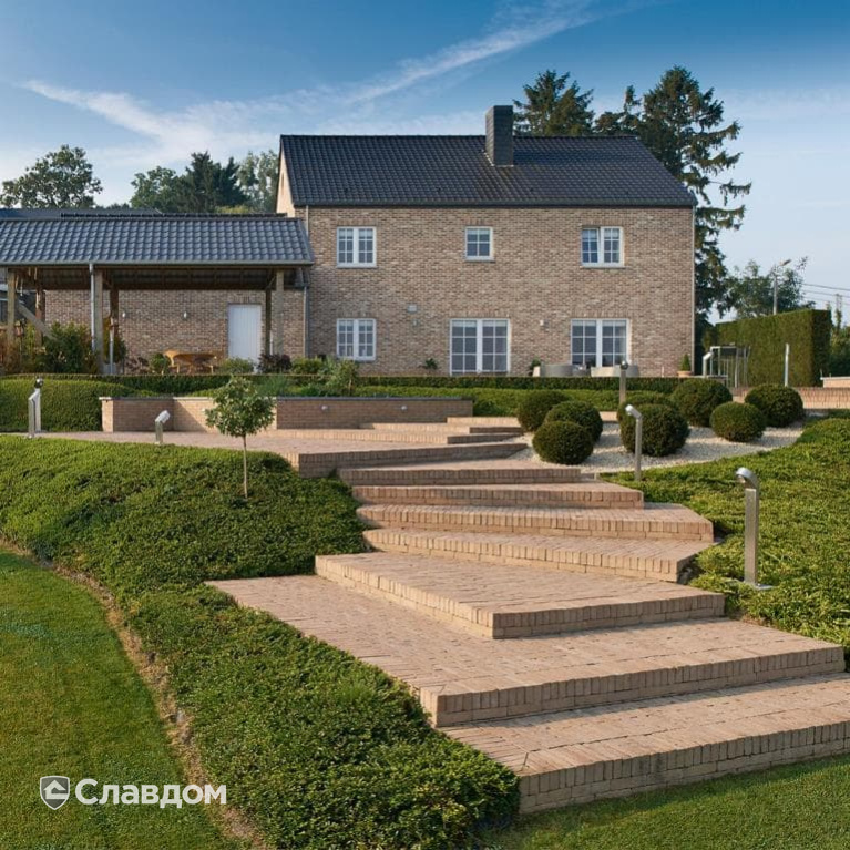 Садовая лестница частного дома с применением брусчатки Penter Siena WF
