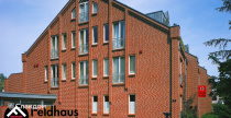 Отель с облицовкой кирпичом Feldhaus Klinker 400 carmesi liso