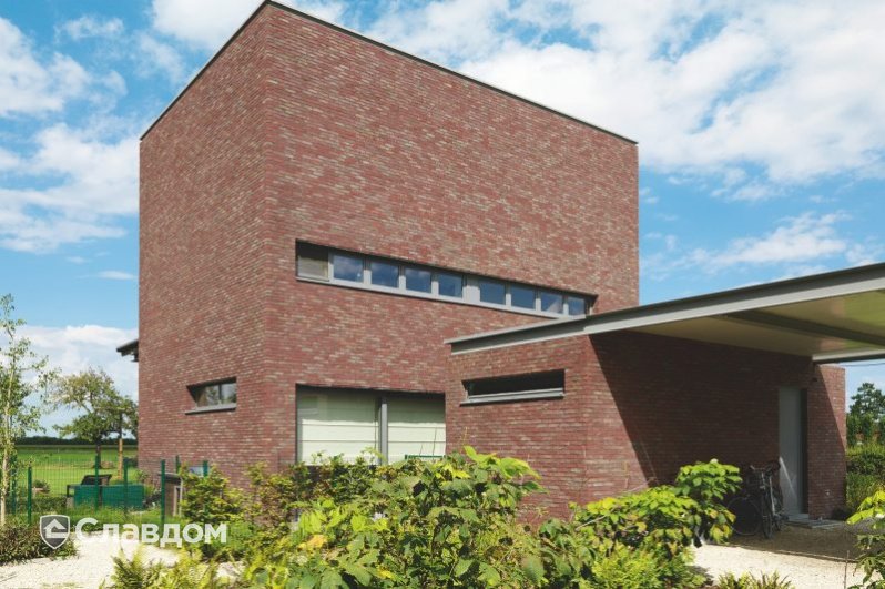 Частный дом в Экло с облицовкой кирпичом Terca Paarsblauw