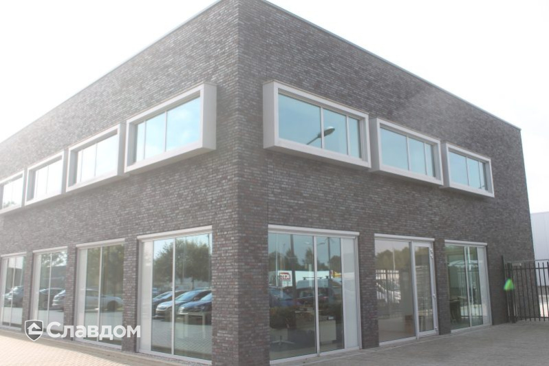 Офис Intersnack с облицовкой кирпичом Terca Rinko Falls