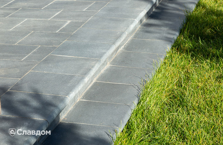 Частный дом с облицовкой плиткой Roben Formback Buntgeflammt