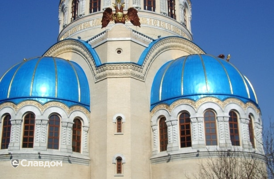 Православный храм с облицовкой кирпичом Terca Kuura гладкий