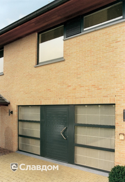 Частный дом с облицовкой кирпичом Terca Strobloem